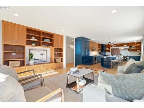 7238 SW 13th Avenue Portland OR 97219