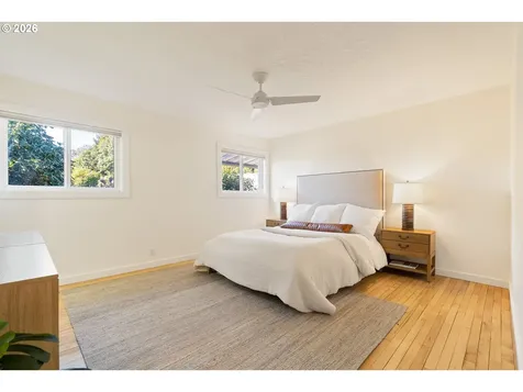 7238 SW 13th Avenue Portland OR 97219