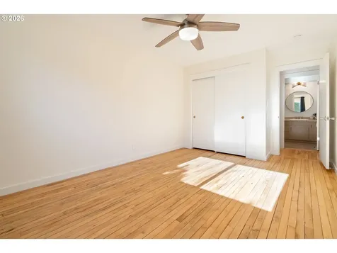 7238 SW 13th Avenue Portland OR 97219