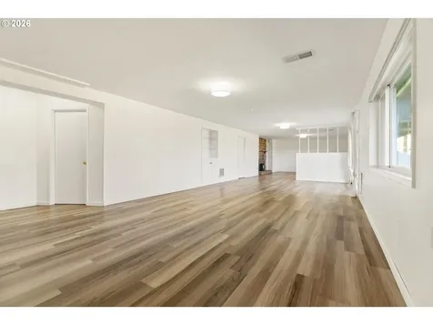 7238 SW 13th Avenue Portland OR 97219