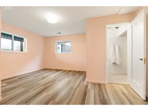 7238 SW 13th Avenue Portland OR 97219