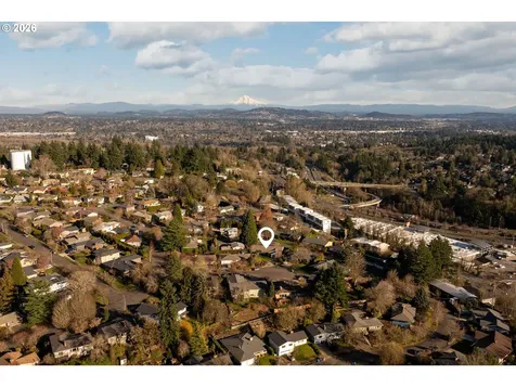 7238 SW 13th Avenue Portland OR 97219