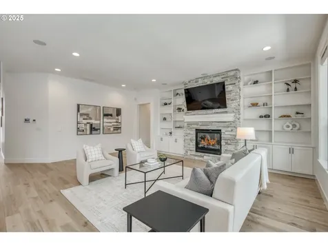 11723 NW Sadie Street Portland OR 97229