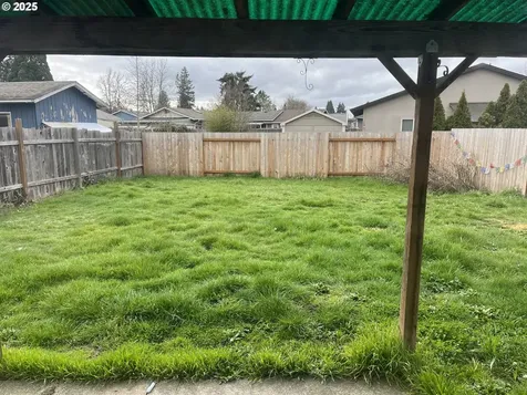 4554 Woodsboro Street Eugene OR 97402