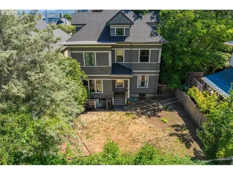 3425 S Corbett Avenue Portland OR 97239