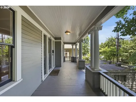 3425 S Corbett Avenue Portland OR 97239