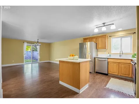 2010 Bonnie Lane Forest Grove OR 97116