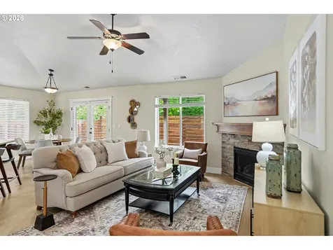 2545 Equestrian Loop S Salem OR 97302