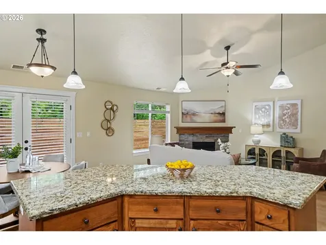 2545 Equestrian Loop S Salem OR 97302