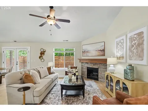 2545 Equestrian Loop S Salem OR 97302