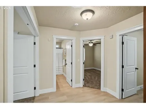 2545 Equestrian Loop S Salem OR 97302