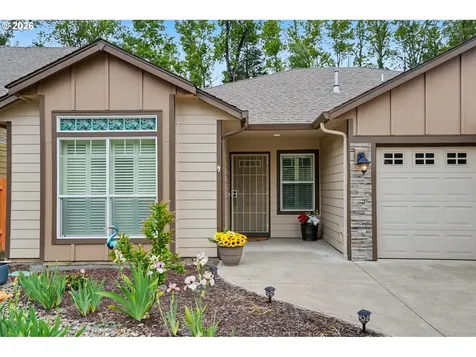2545 Equestrian Loop S Salem OR 97302