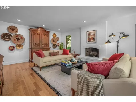 1373 SW Westwood Drive Portland OR 97239