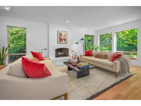 1373 SW Westwood Drive Portland OR 97239
