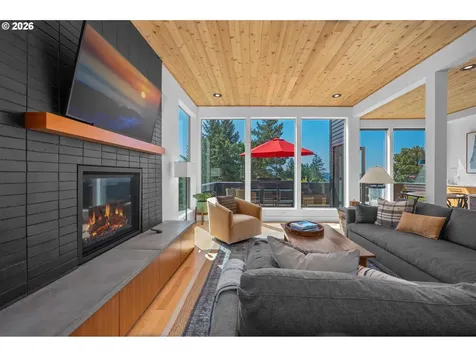 1373 SW Westwood Drive Portland OR 97239