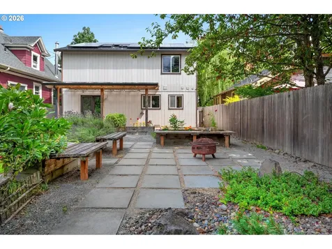 6022 SE Carlton Street Portland OR 97206