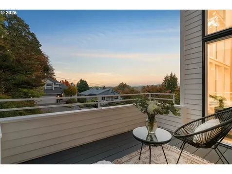 344 S Texas Street Portland OR 97219