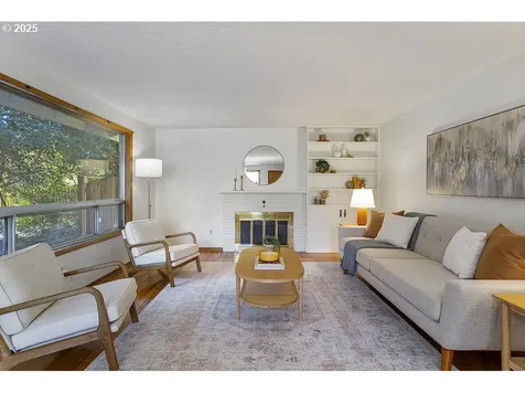 3020 SW Nebraska Street Portland OR 97239