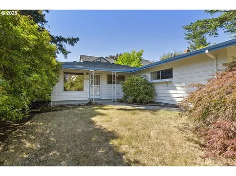 3020 SW Nebraska Street Portland OR 97239
