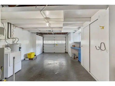 3020 SW Nebraska Street Portland OR 97239