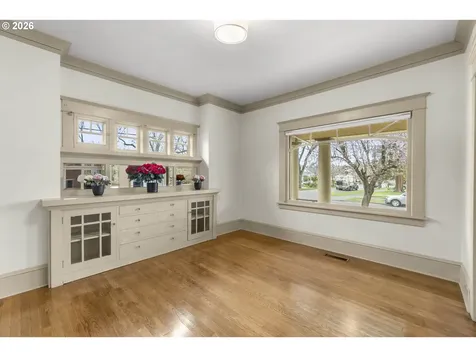 6305 SE 19th Avenue Portland OR 97202