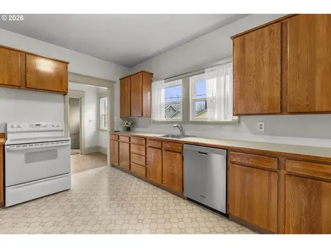 6305 SE 19th Avenue Portland OR 97202