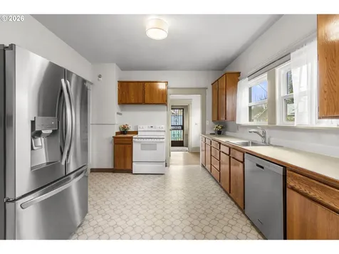 6305 SE 19th Avenue Portland OR 97202