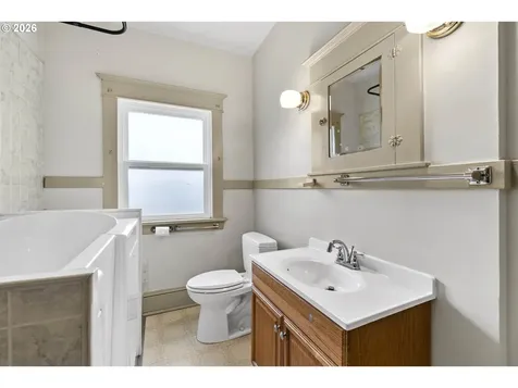 6305 SE 19th Avenue Portland OR 97202