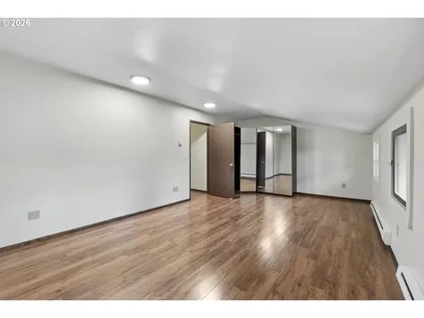 6305 SE 19th Avenue Portland OR 97202