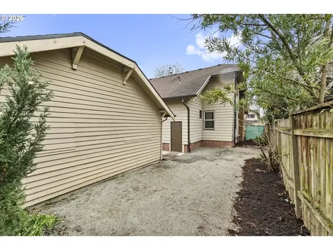 6305 SE 19th Avenue Portland OR 97202