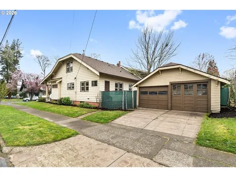 6305 SE 19th Avenue Portland OR 97202