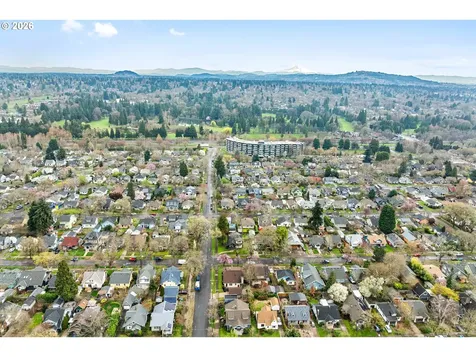 6305 SE 19th Avenue Portland OR 97202