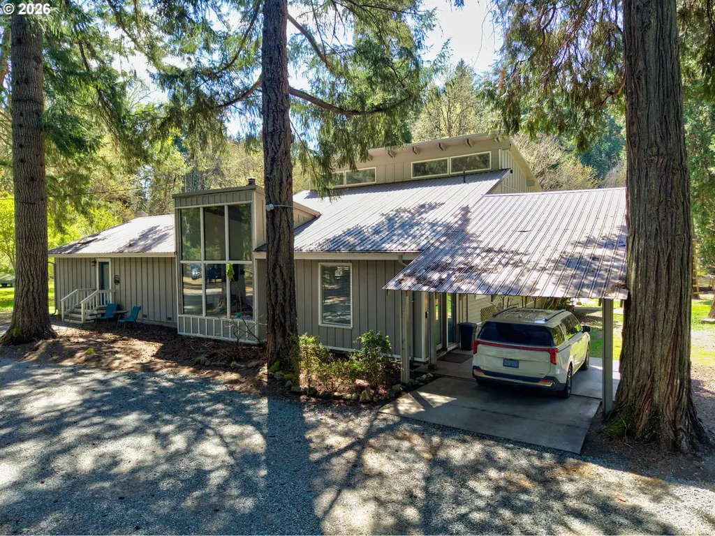 1293 Starveout Creek Road Azalea OR 97410