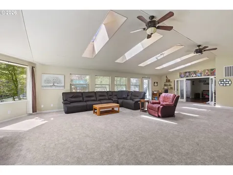 1293 Starveout Creek Road Azalea OR 97410