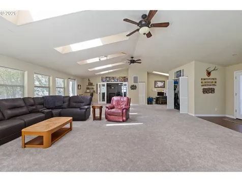 1293 Starveout Creek Road Azalea OR 97410
