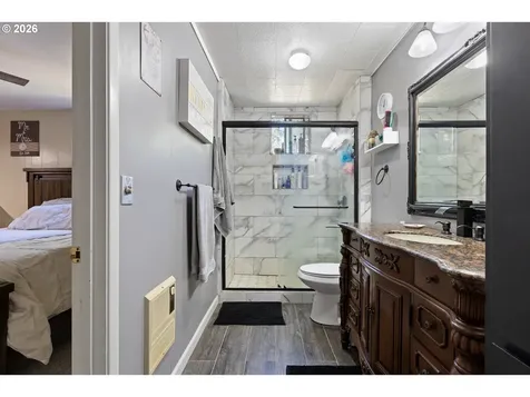 1293 Starveout Creek Road Azalea OR 97410