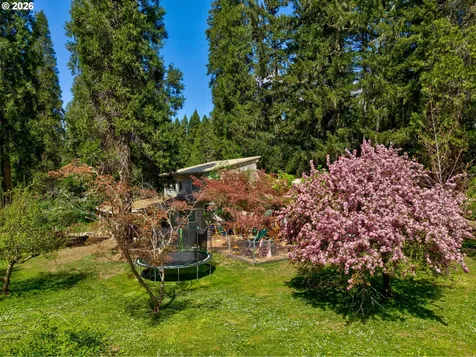 1293 Starveout Creek Road Azalea OR 97410