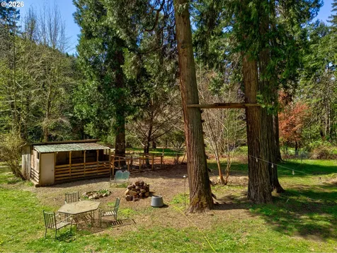 1293 Starveout Creek Road Azalea OR 97410