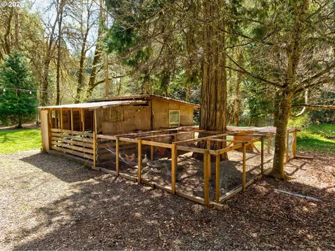 1293 Starveout Creek Road Azalea OR 97410