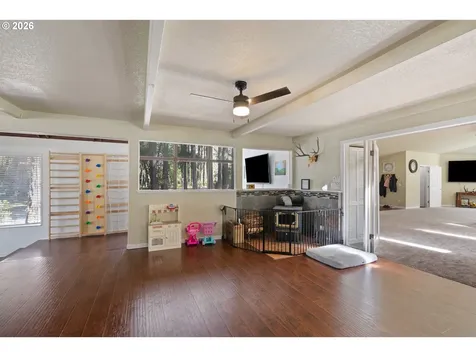 1293 Starveout Creek Road Azalea OR 97410