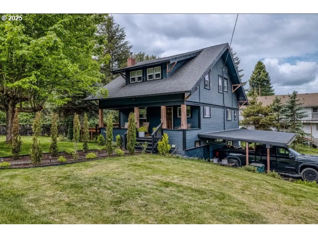 51 N Dean Street Coquille OR 97423