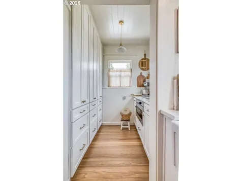 51 N Dean Street Coquille OR 97423