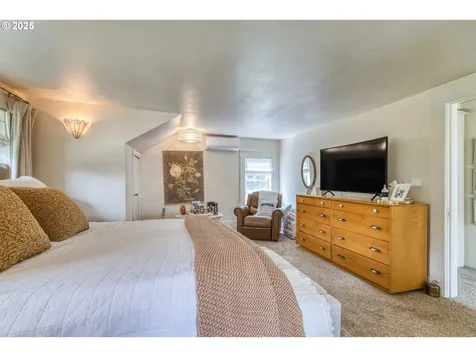 51 N Dean Street Coquille OR 97423