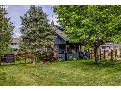 51 N Dean Street Coquille OR 97423