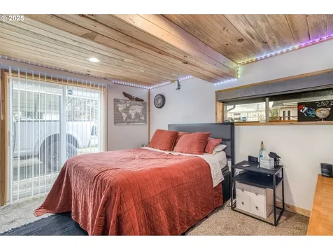 51 N Dean Street Coquille OR 97423