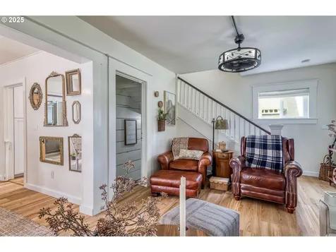 51 N Dean Street Coquille OR 97423