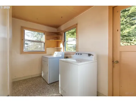 680 NE Spring Street Clatskanie OR 97016