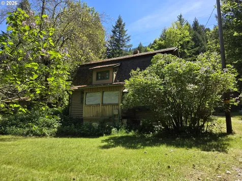 2505 Windy Creek Road Glendale OR 97442