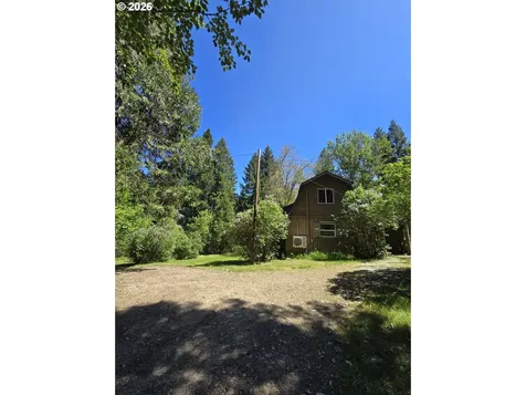 2505 Windy Creek Road Glendale OR 97442