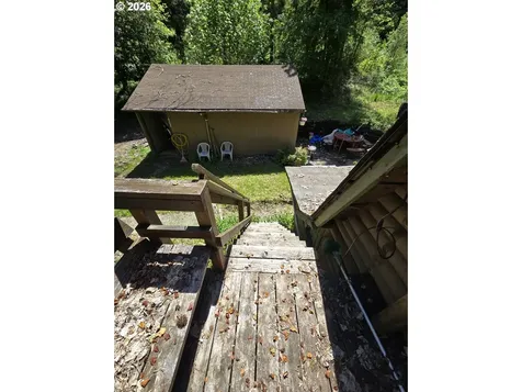 2505 Windy Creek Road Glendale OR 97442